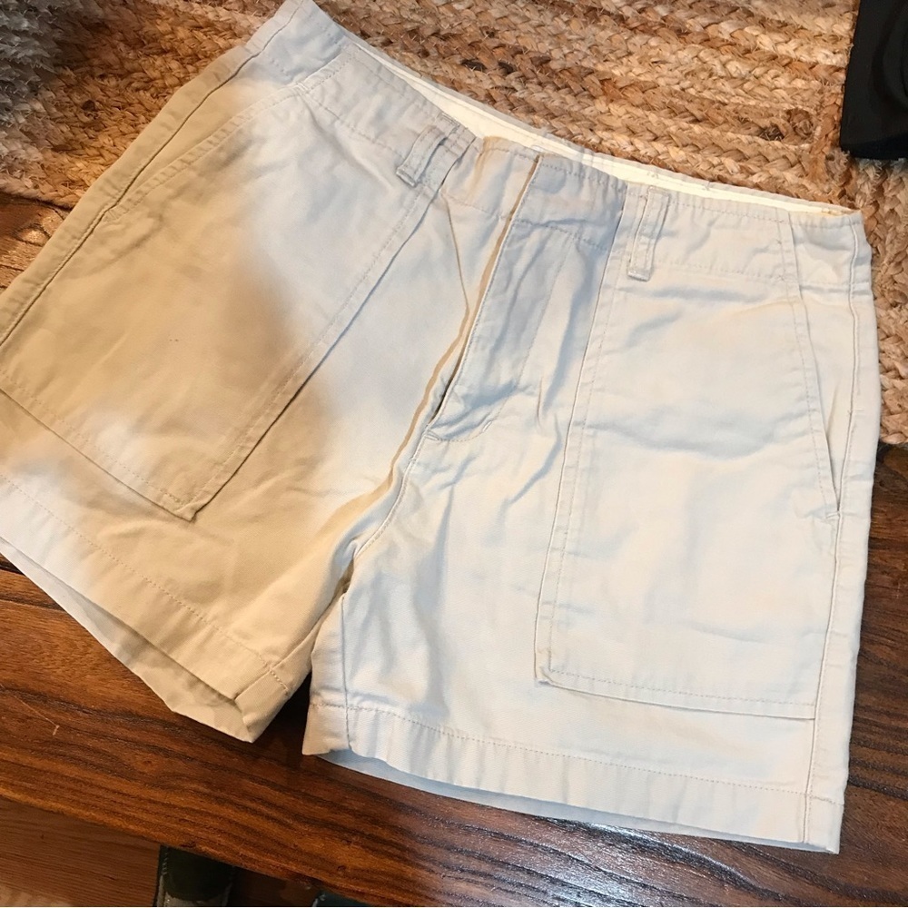 ▪️Calvin Klein Light Khaki Shorts